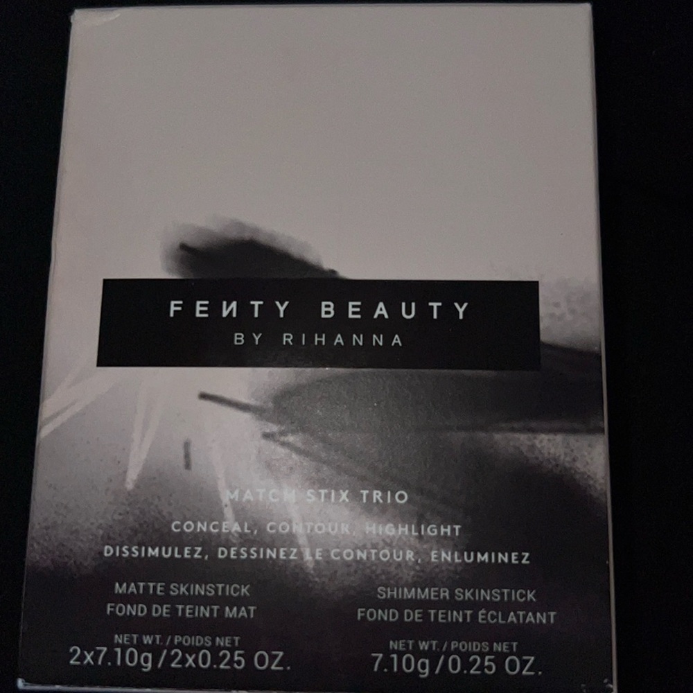 NIB FENTY BEAUTY MATCH TRIO MEDIUM 200